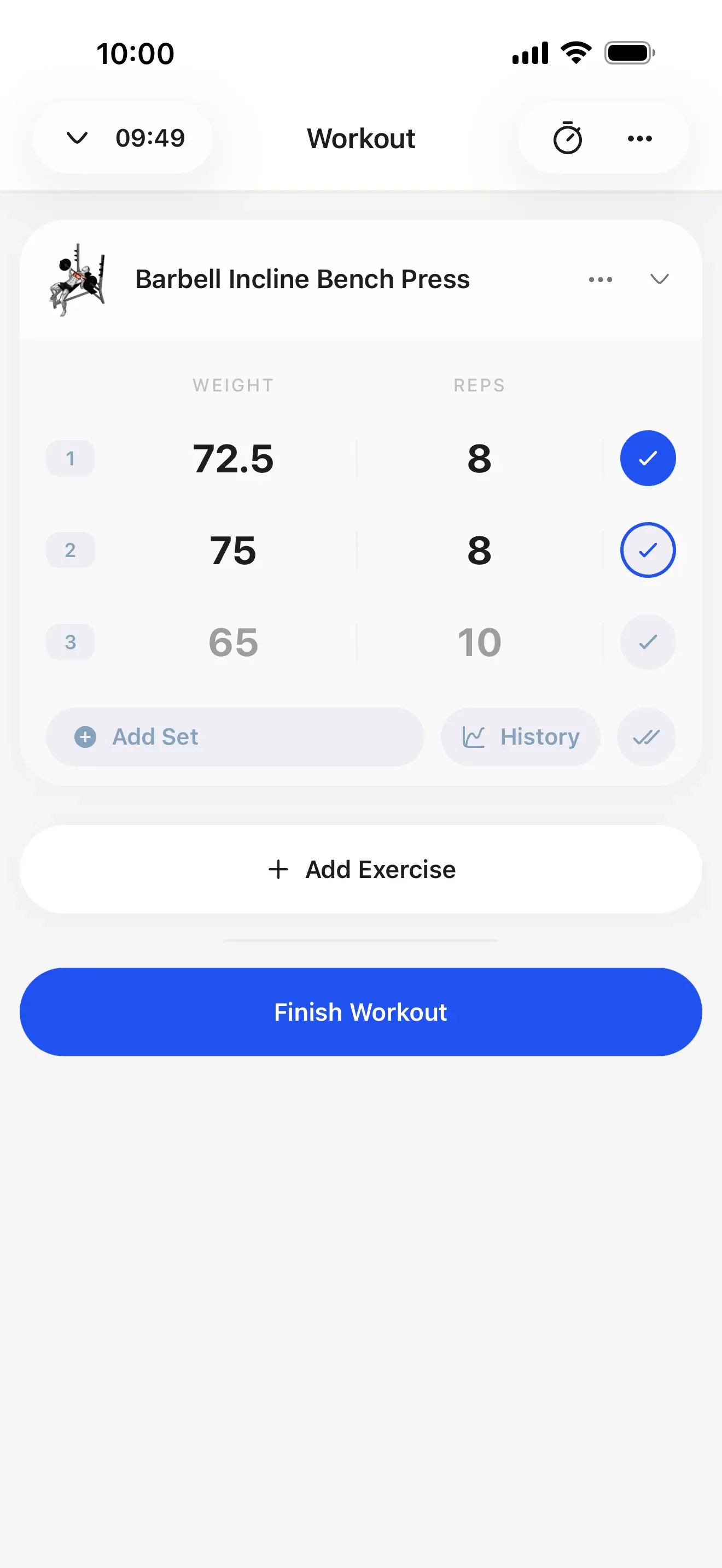 Clients log each set as they train in the app.